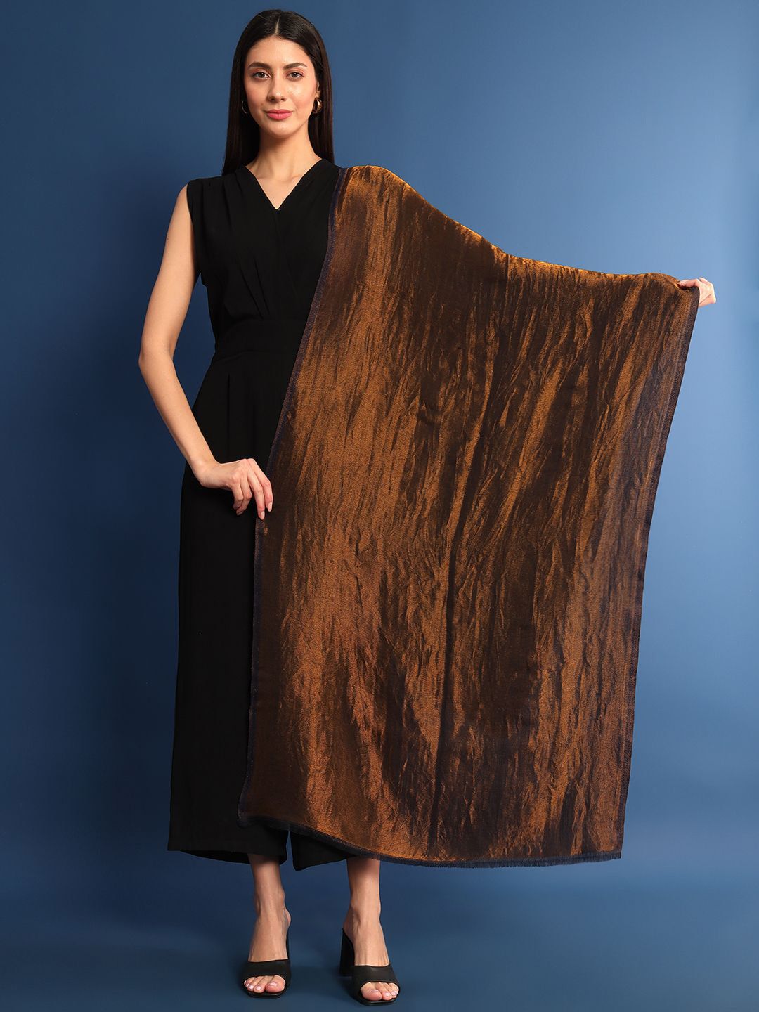 Dhiyona PA Woven Design Woollen Shawl