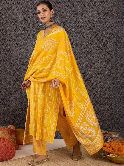 Women Ethnic Motifs Printed Regular Chanderi Silk Kurta with Trousers & With Dupatta