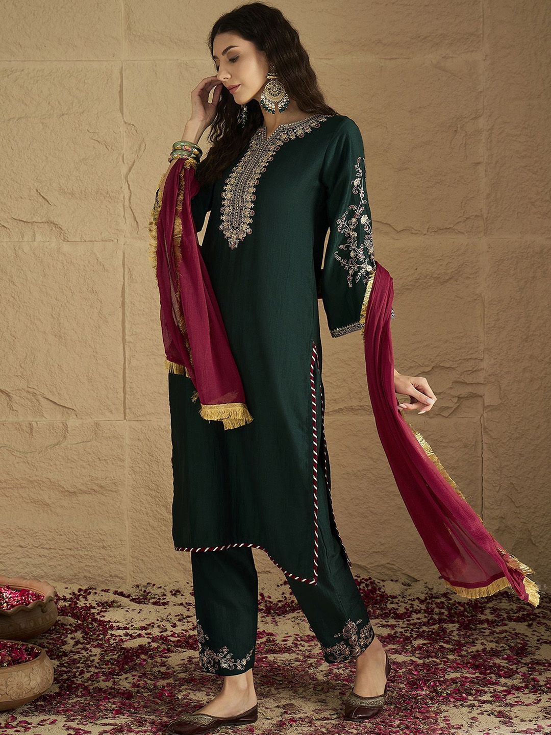 Dhiyona VA Women'sFloral Yoke Design Straight Kurta With Trousers & Dupatta