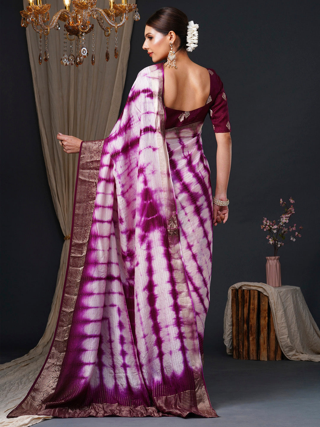 Women's Viscose Magenta Woven Design Designer Saree With Blouse Piece