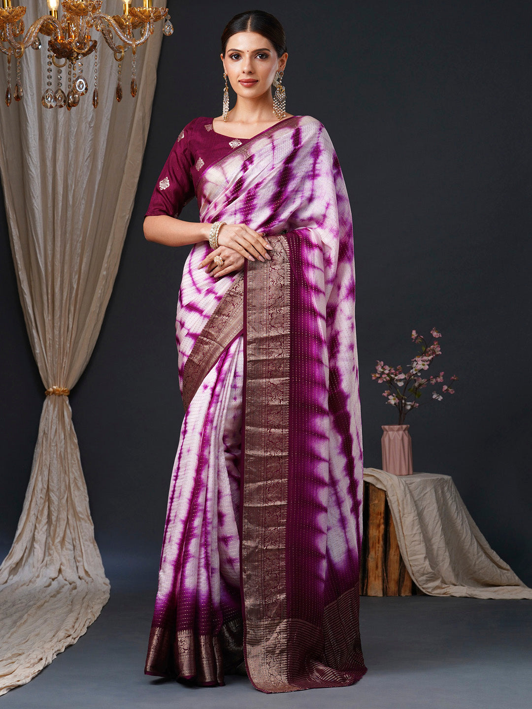 Women's Viscose Magenta Woven Design Designer Saree With Blouse Piece