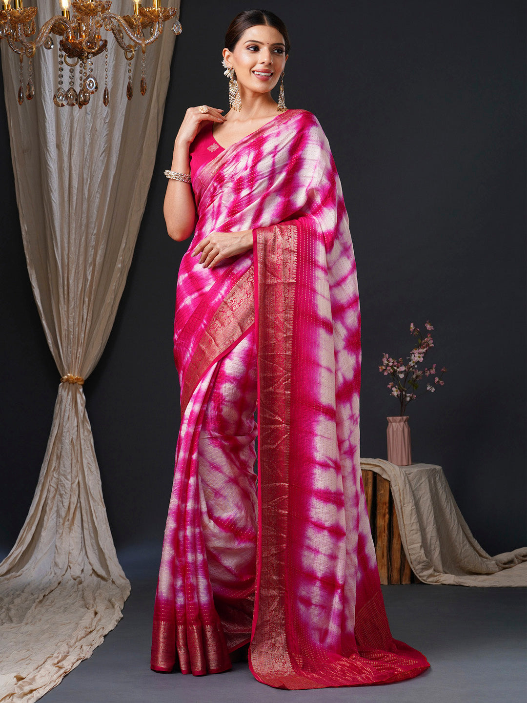 Women's Viscose Pink Woven Design Designer Saree With Blouse Piece