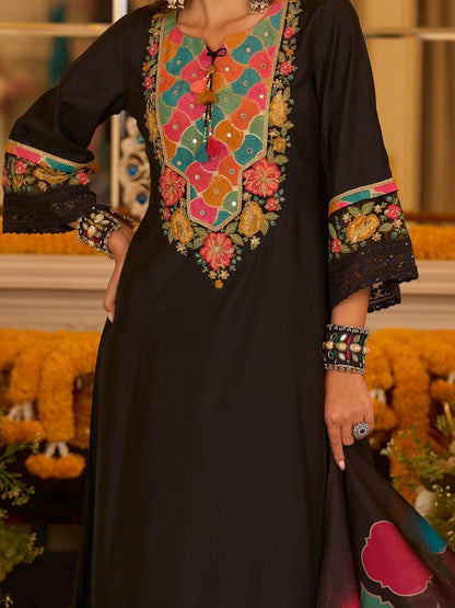 Women Floral Embroidered Kurta with Trousers & Dupatta