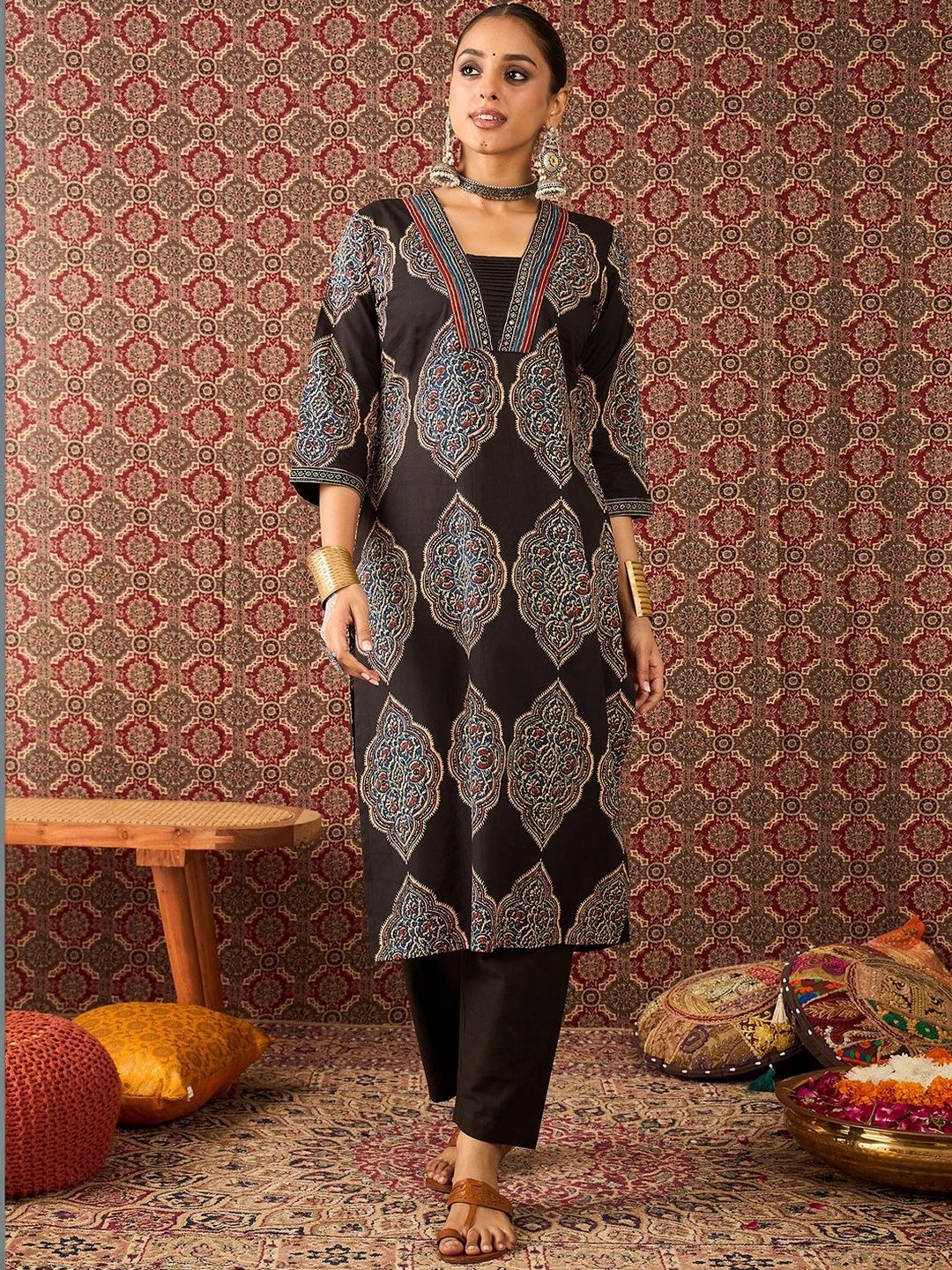 Women Ethnic Motifs Printed Regular Pure Cotton Kurta with Trousers