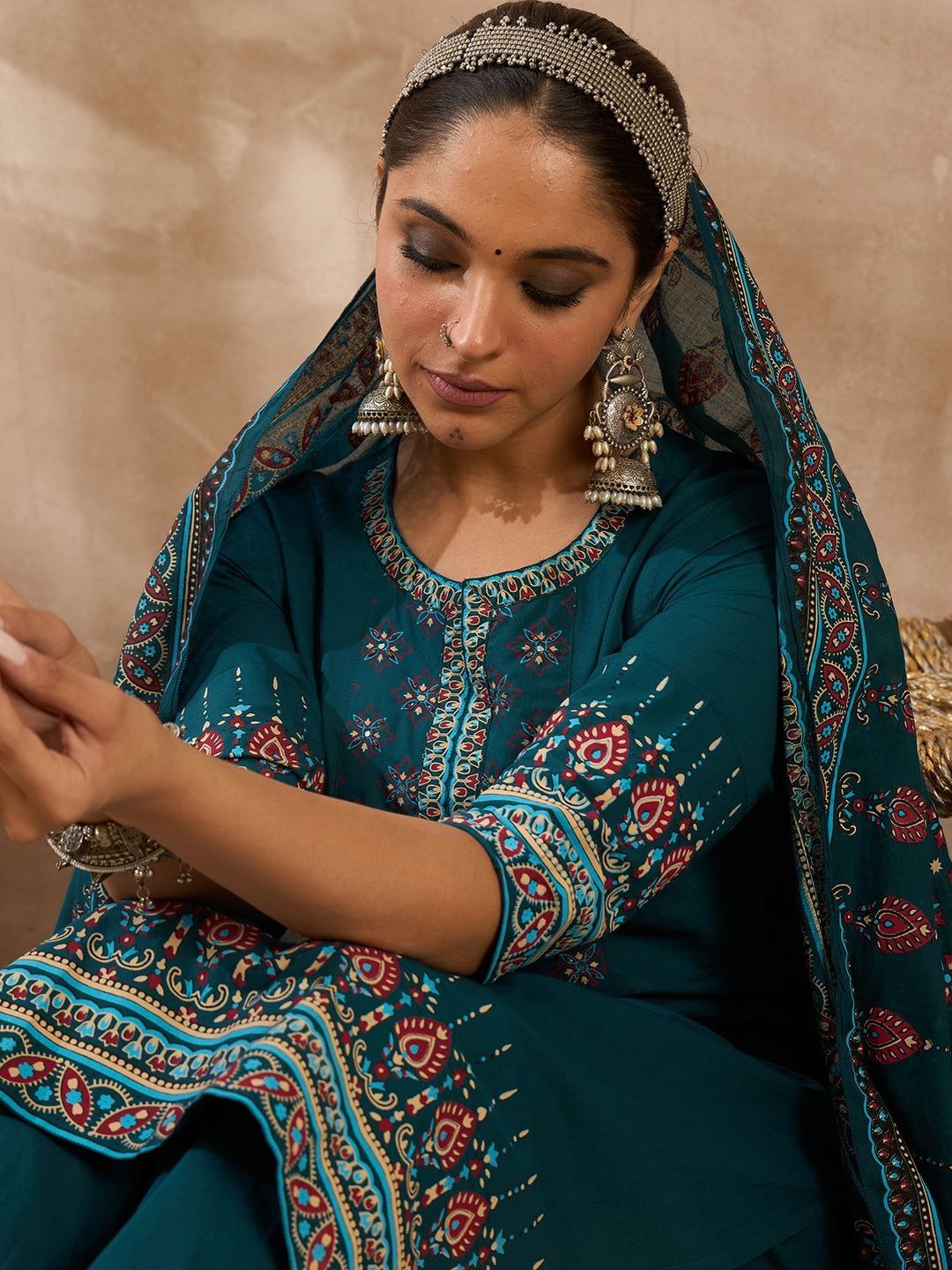 Women Ethnic Motifs Printed Regular Pure Cotton Kurta with Trousers & Dupatta