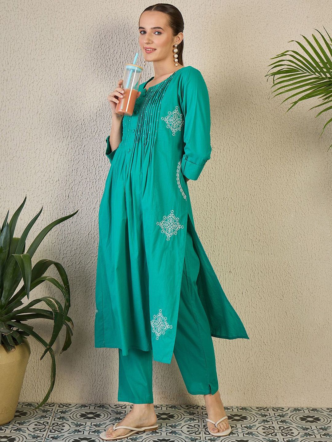 Dhiyona IE Embroidered Notch Neck Pure Cotton Kurta & Trousers