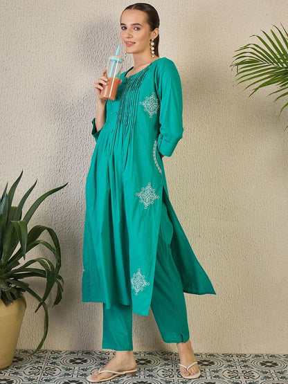 Dhiyona IE Embroidered Notch Neck Pure Cotton Kurta & Trousers