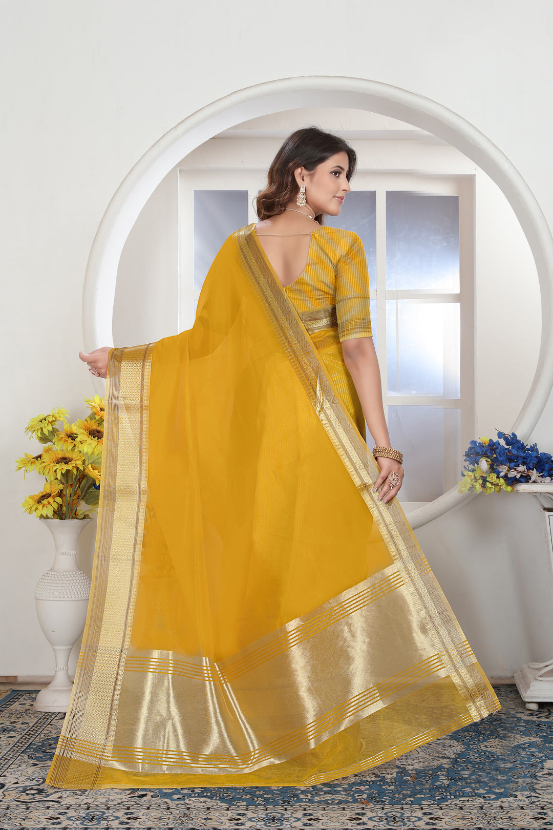 Dhiyona GR Women's Yellow Solid Zari Design Organza Saree