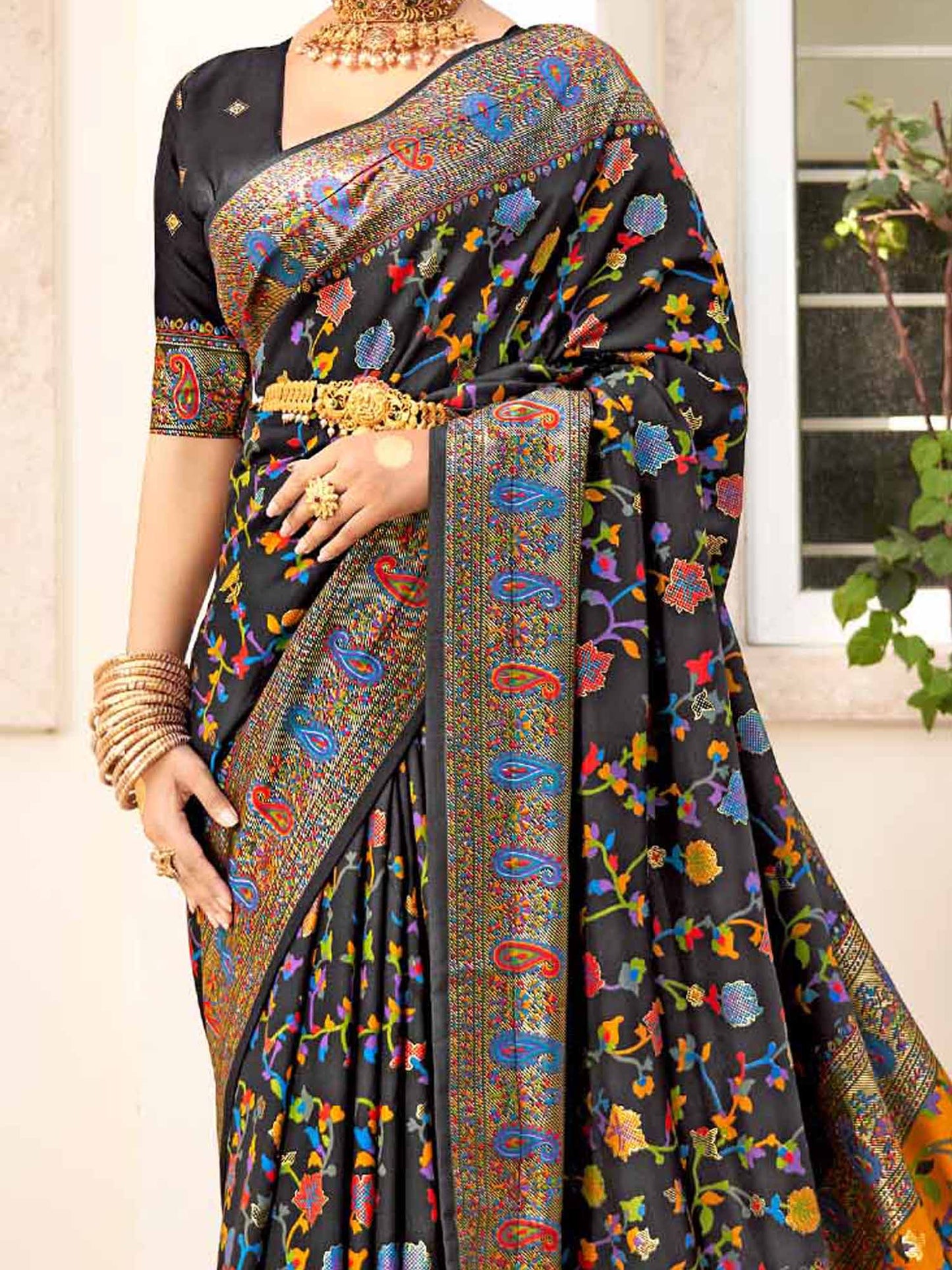 Women's Dola Silk Black Printed Designer Saree With Blouse Piece