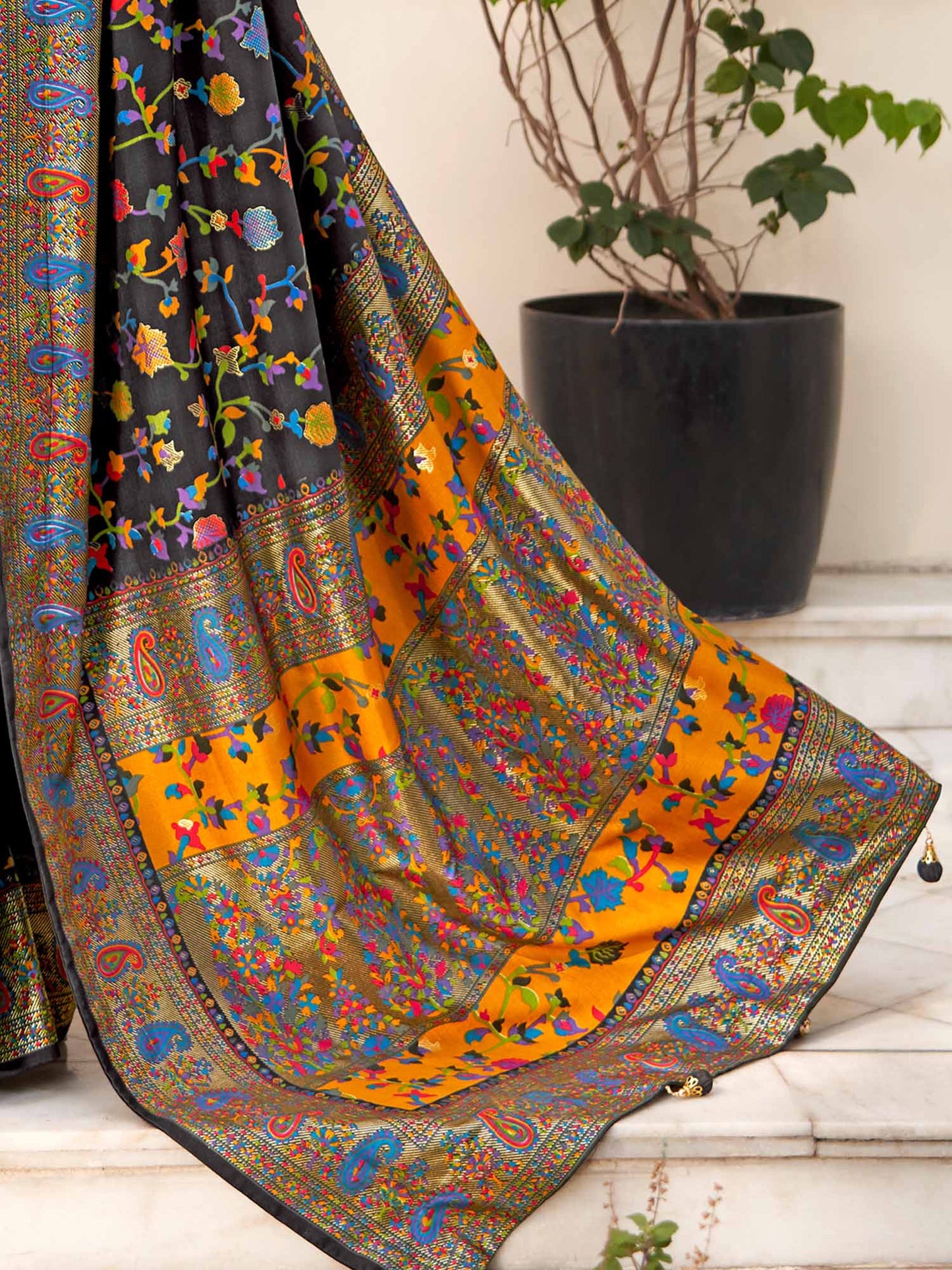 Women's Dola Silk Black Printed Designer Saree With Blouse Piece