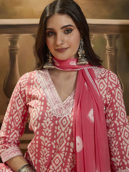 Dhiyona SN Women's Floral Printed V Neck Straight Kurta Trouser With Dupatta