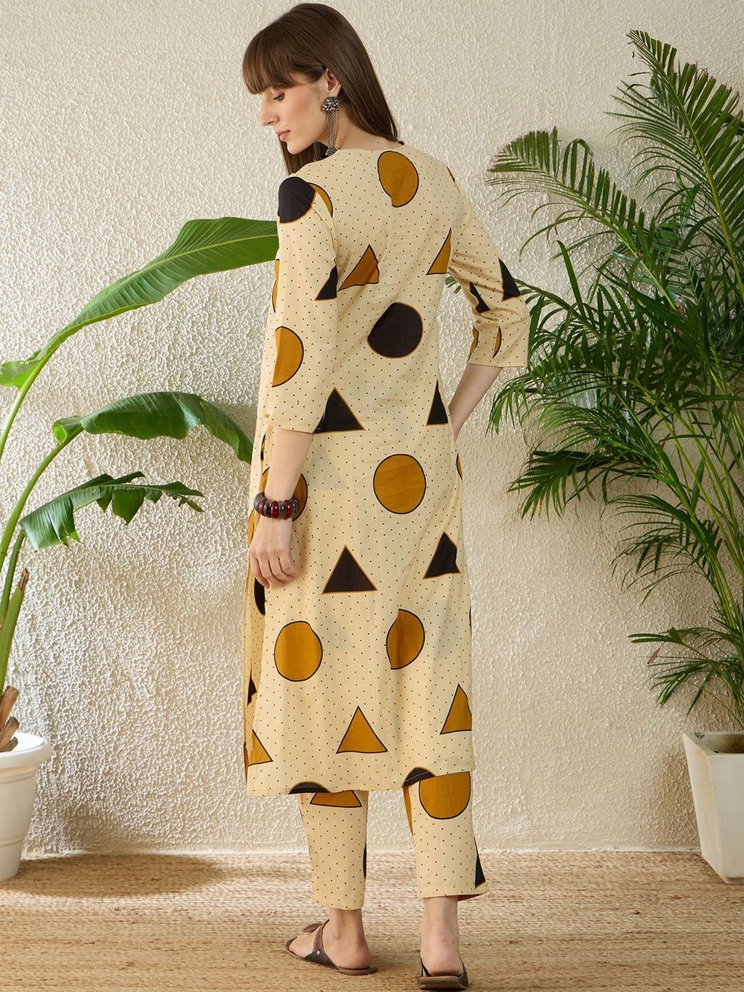 Women Printed Regular Pure Cotton Kurta with Trousers