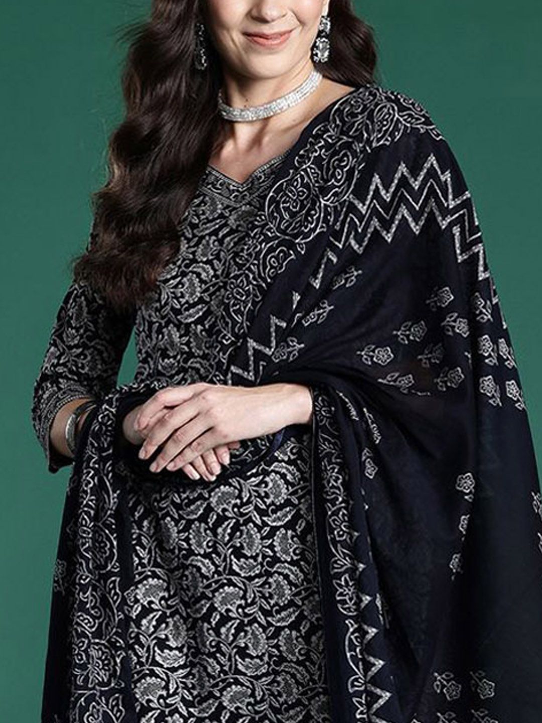 Women Floral Printed Pure Cotton Kurta Trousers & With Dupatta