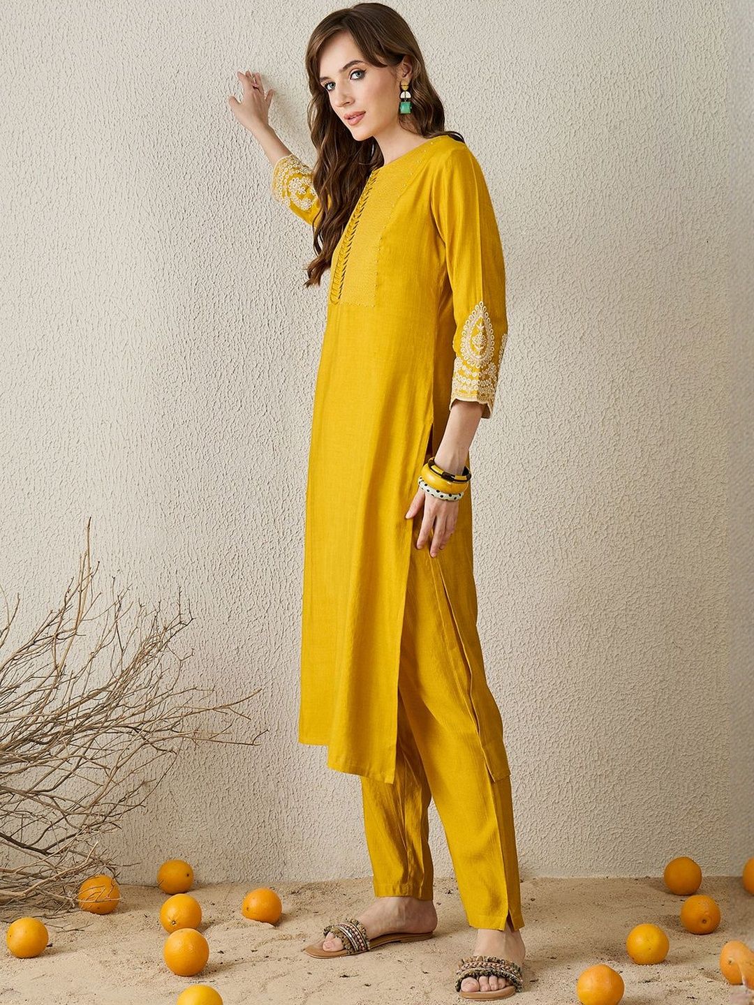 Ethnic Motifs Embroidered Beads And Stones Kurta With Trouser