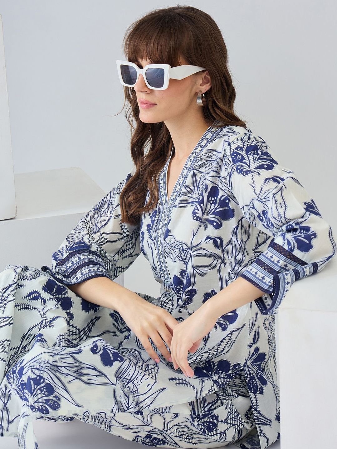 Women Floral Printed Regular Pure Cotton Kurta with Trousers