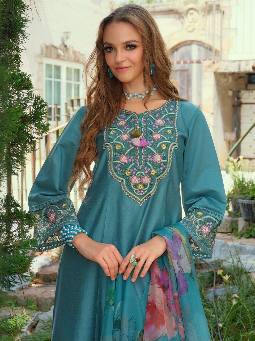 Women Ethnic Motifs Embroidered A-Line Kurta with Trousers & Dupatta