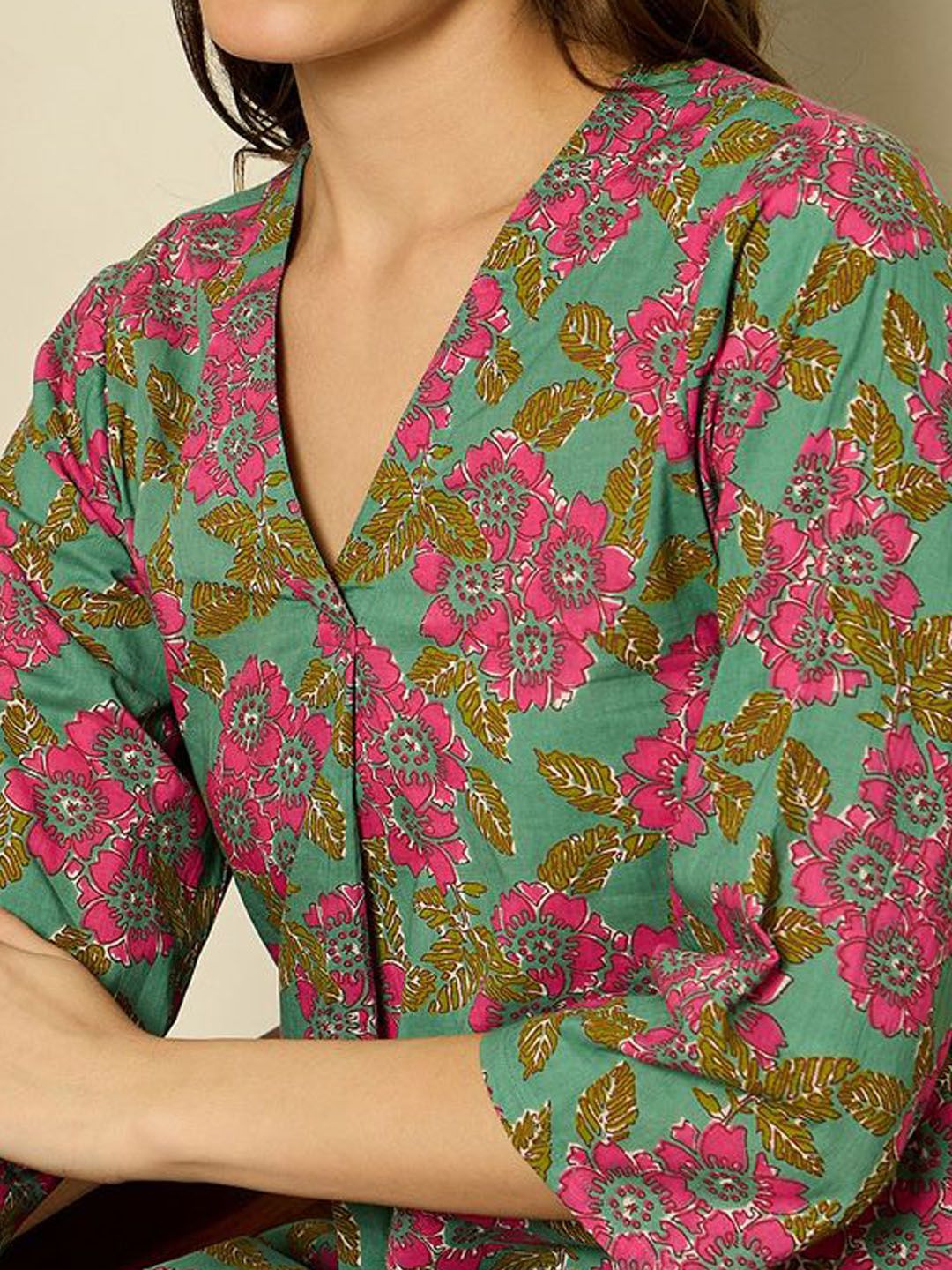 Dhiyona IE Women Printed V-Neck Cotton Top and Trousers Co-Ords