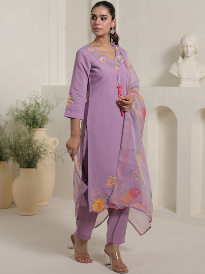 Women Floral Embroidered Kurta with Trousers & Dupatta