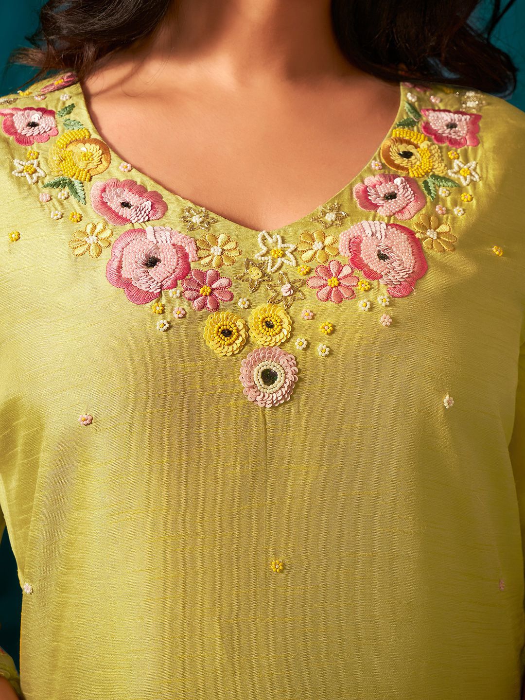 Women Floral Embroidered Beads and Stones Kurta with Trousers & With Dupatta