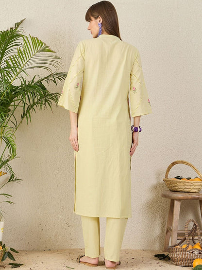 Women Floral Embroidered Regular Beads and Stones Pure Cotton Kurta with Trousers