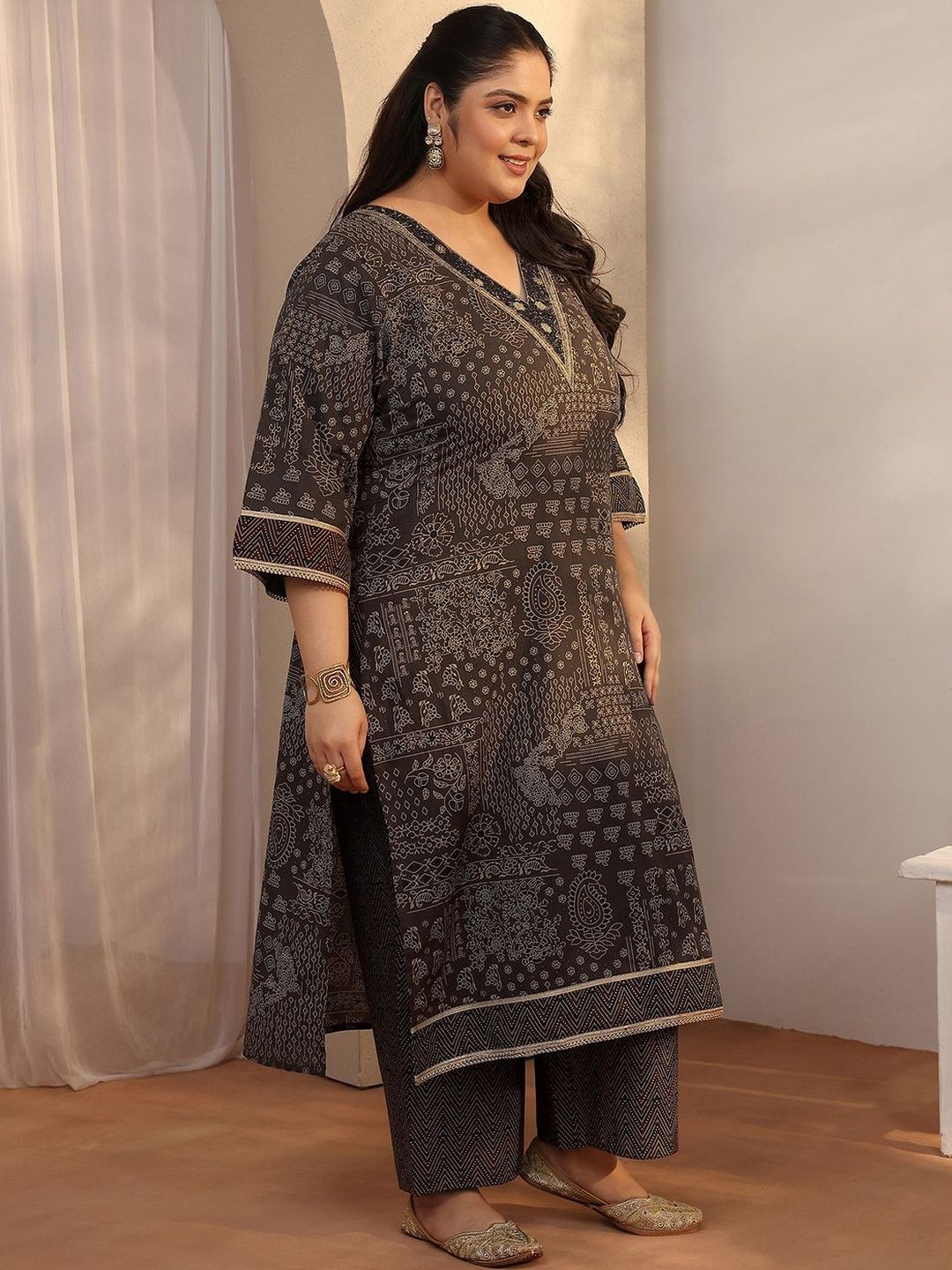 Dhiyona Women's Plus Size Ethnic Motifs Printed Kurta with Trousers & Dupatta