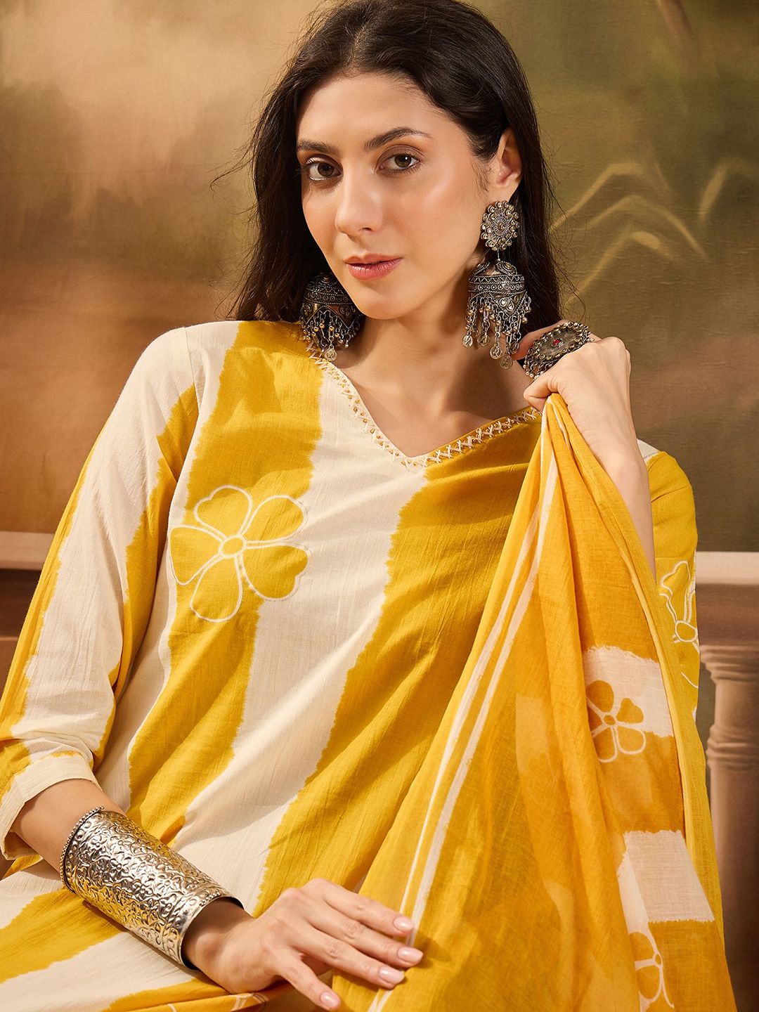 Dhiyona SN Women's Striped Pure Cotton Straight Kurta & Trousers With Printed Dupatta