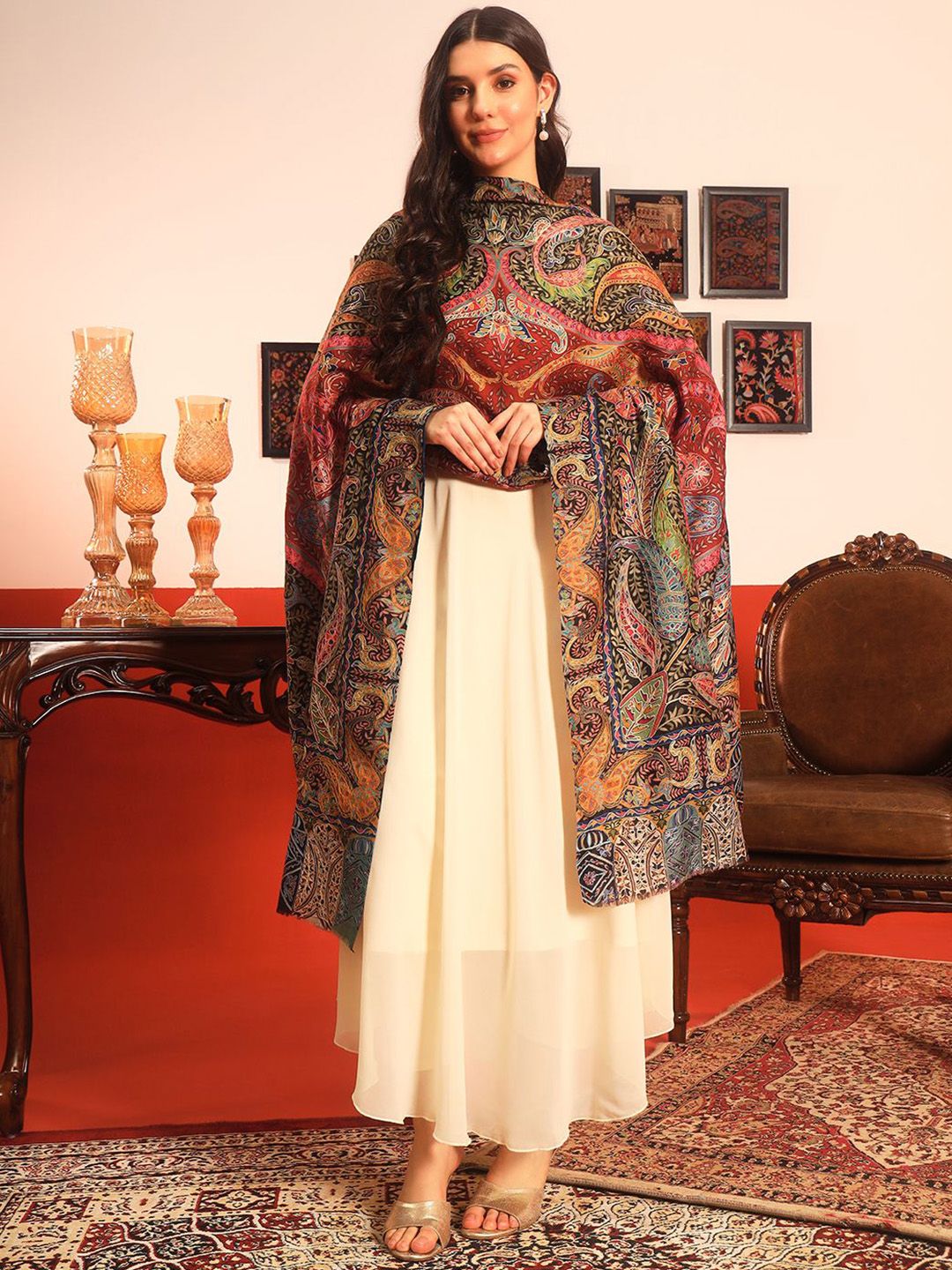 Dhiyona PA Paisley Embroidered Zari Shawl