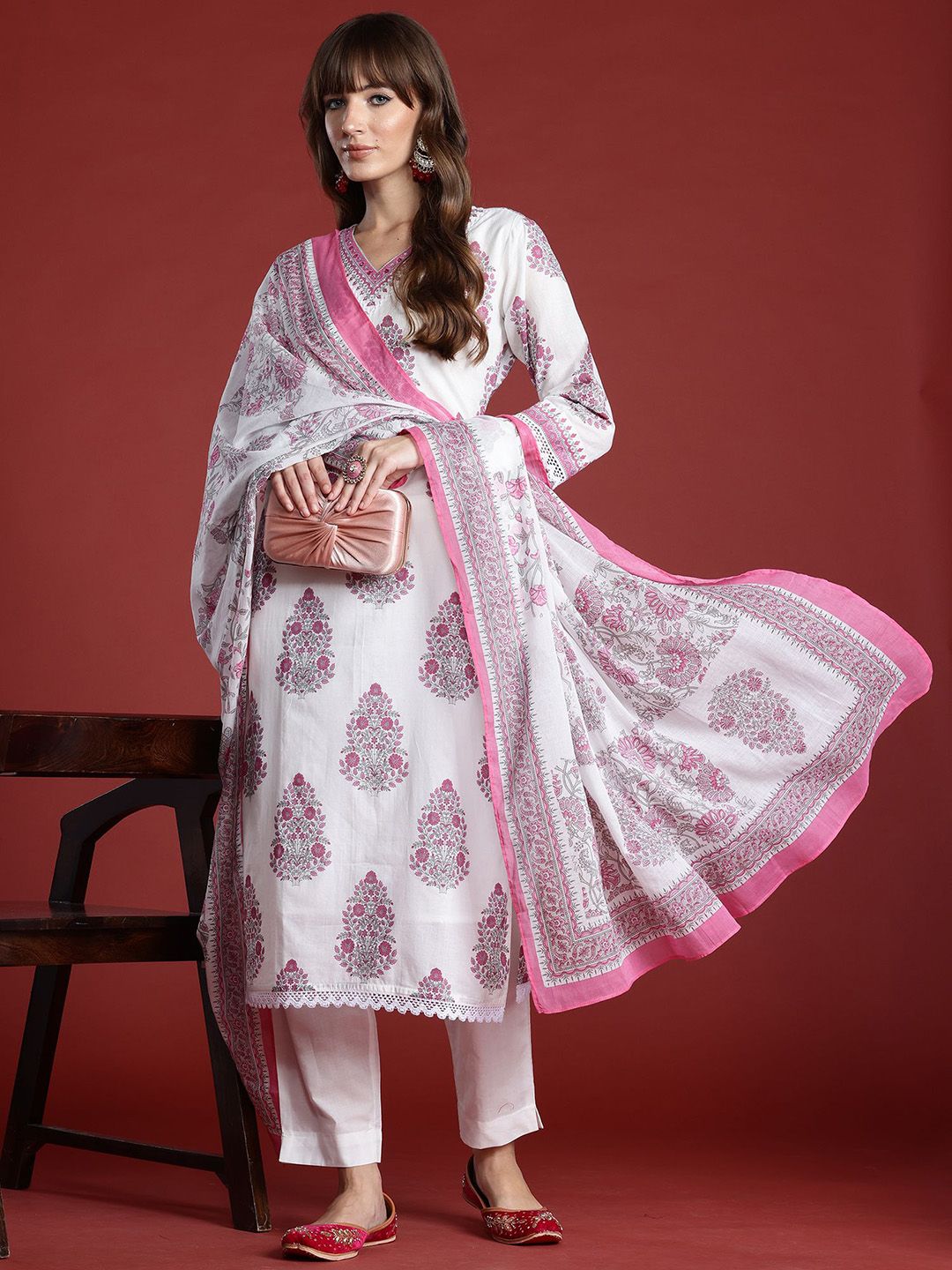 Dhiyona IE Floral Printed Sequinned V-Neck Pure Cotton Kurta with Trousers & Dupatta