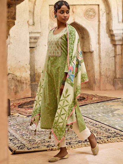 Dhiyona WP Women Floral Embroidered Cotton Kurta with Pyjama & Dupatta
