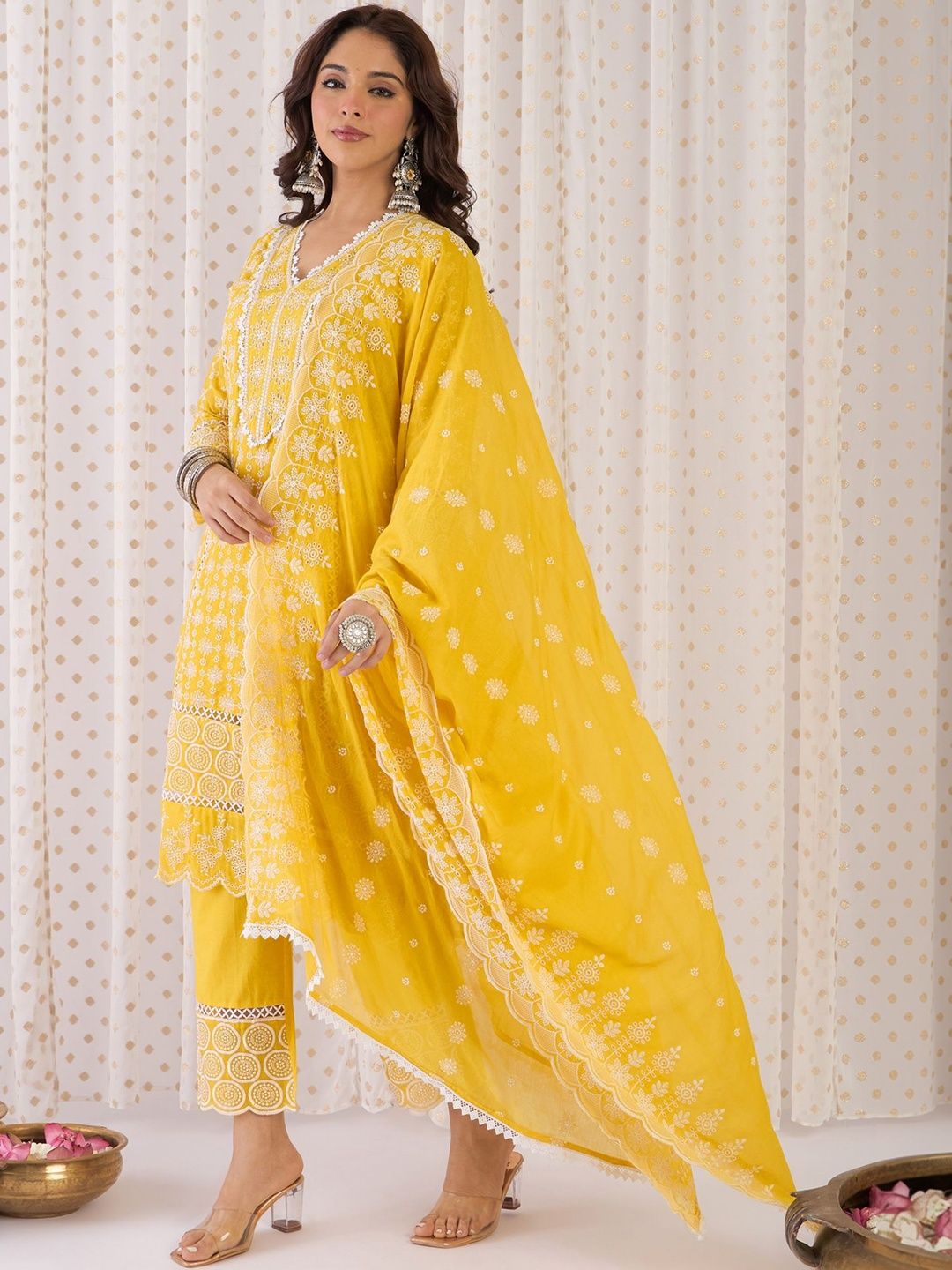 Women Ethnic Motifs Embroidered Regular Thread Work Pure Cotton Kurta with Trousers & With Dupatta