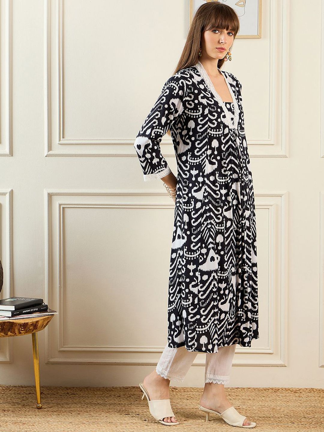 Dhiyona IE Abstract Printed Pleated A-Line Kurta