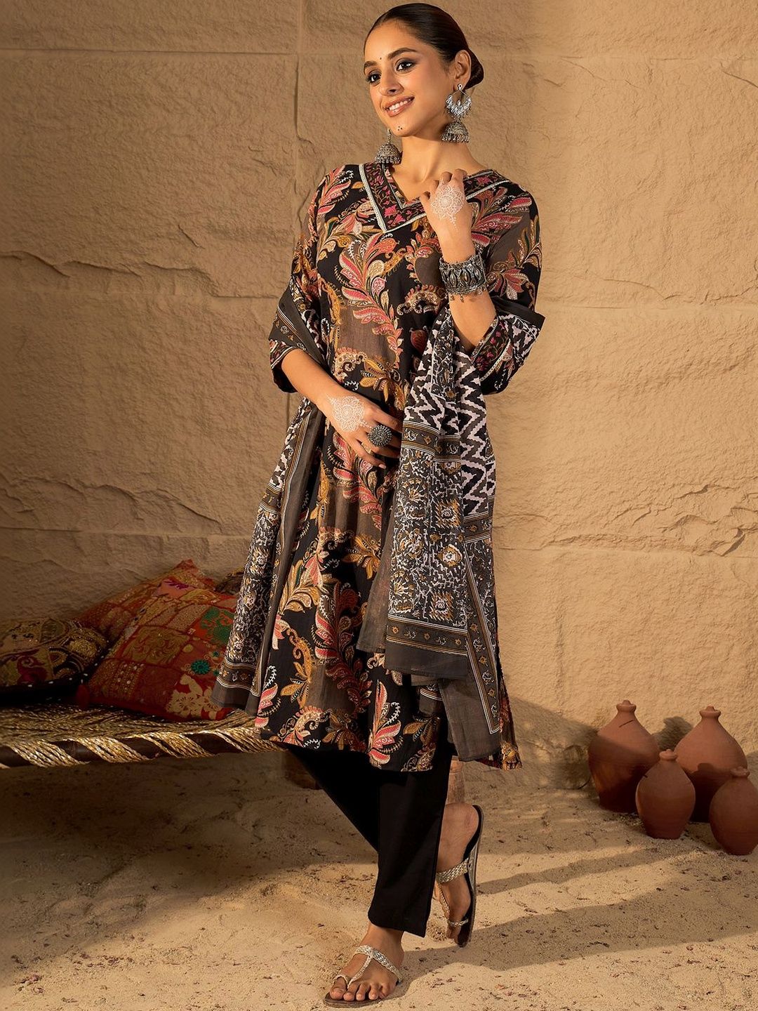 Women Ethnic Motifs Printed Regular Pure Cotton Kurta with Trousers & With Dupatta