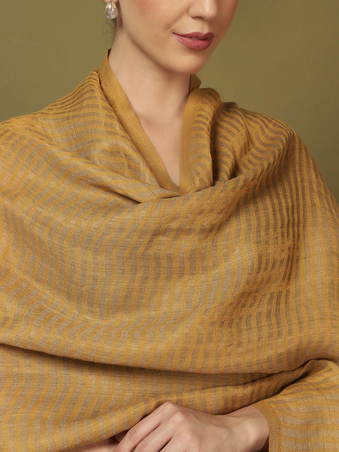 Dhiyona PA Striped Woven Design Reversible Zargul Shawl