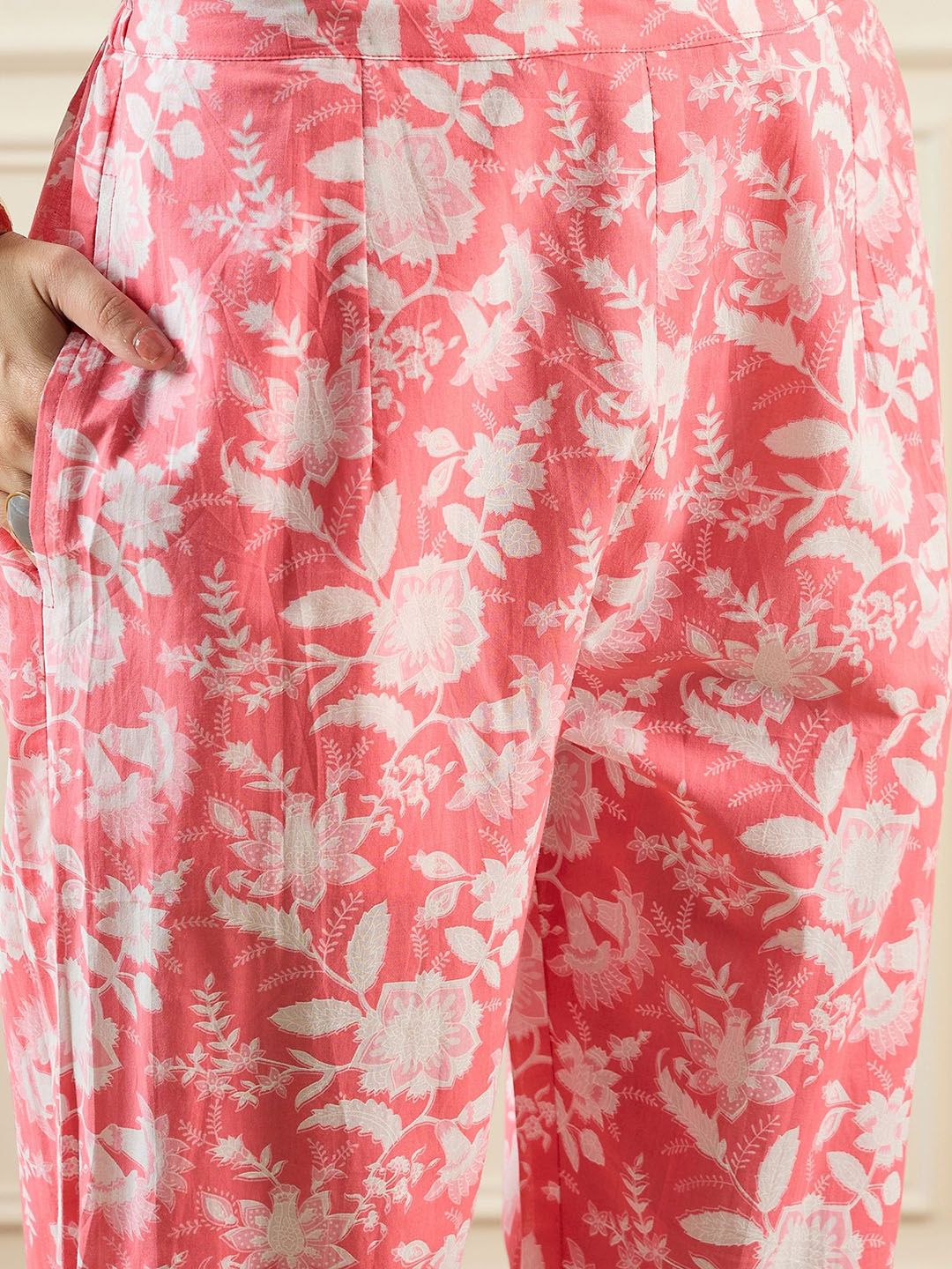 Women Pink Kurta Sets