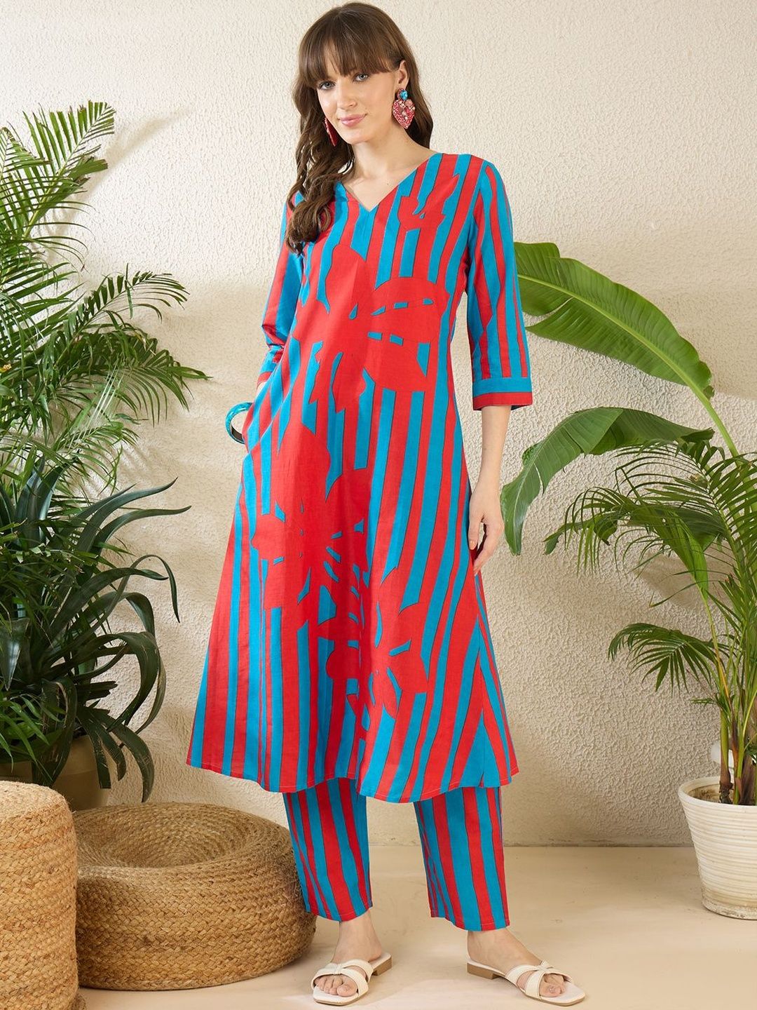 Dhiyona IE Printed V-Neck Three-Quarter Sleeves Pure Cotton Tunic And Trousers