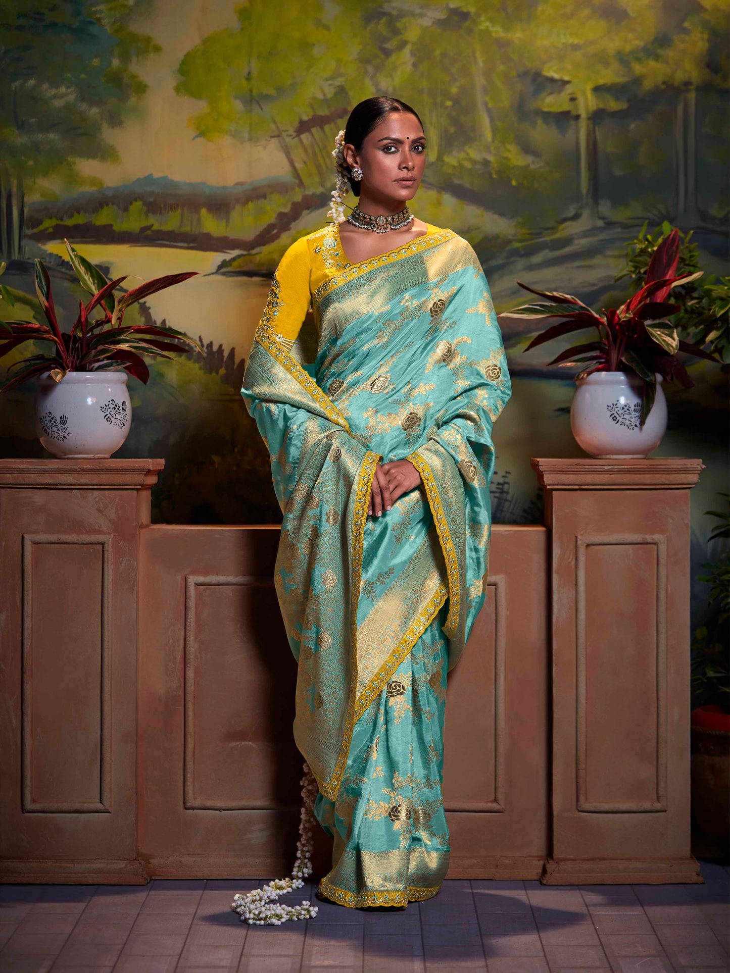 Dhiyona KM Women Sea Green Pure Dola Silk Floral Saree