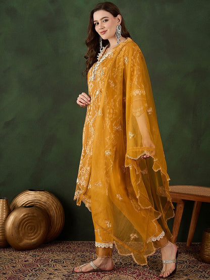 Dhiyona SN Women's Embroidered Kurta & Trouser With Dupatta