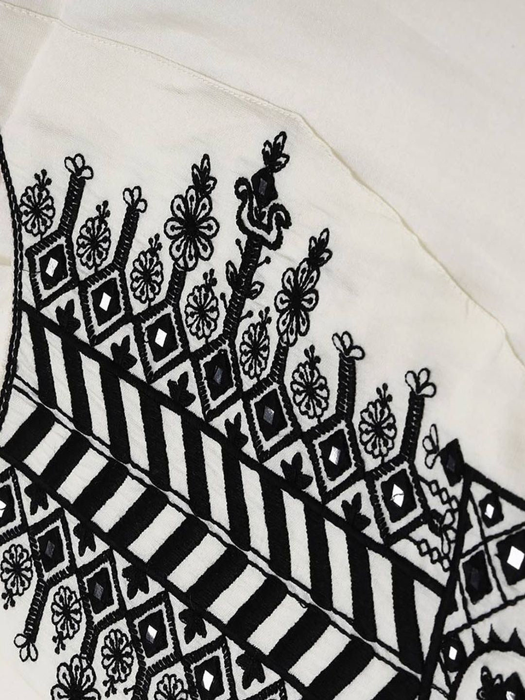 Ethnic Motifs Embroidered Regular Mirror Work Kurta With Palazzo And Dupatta