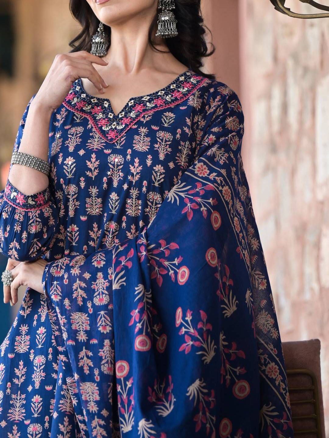 Dhiyona VA Women'sFloral Printed Regular Pure Cotton Straight Kurta with Trousers & With Dupatta