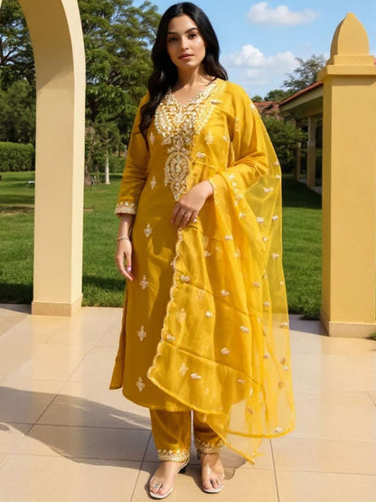 Women Ethnic Motifs Embroidered Regular Kurta with Trousers & Dupatta