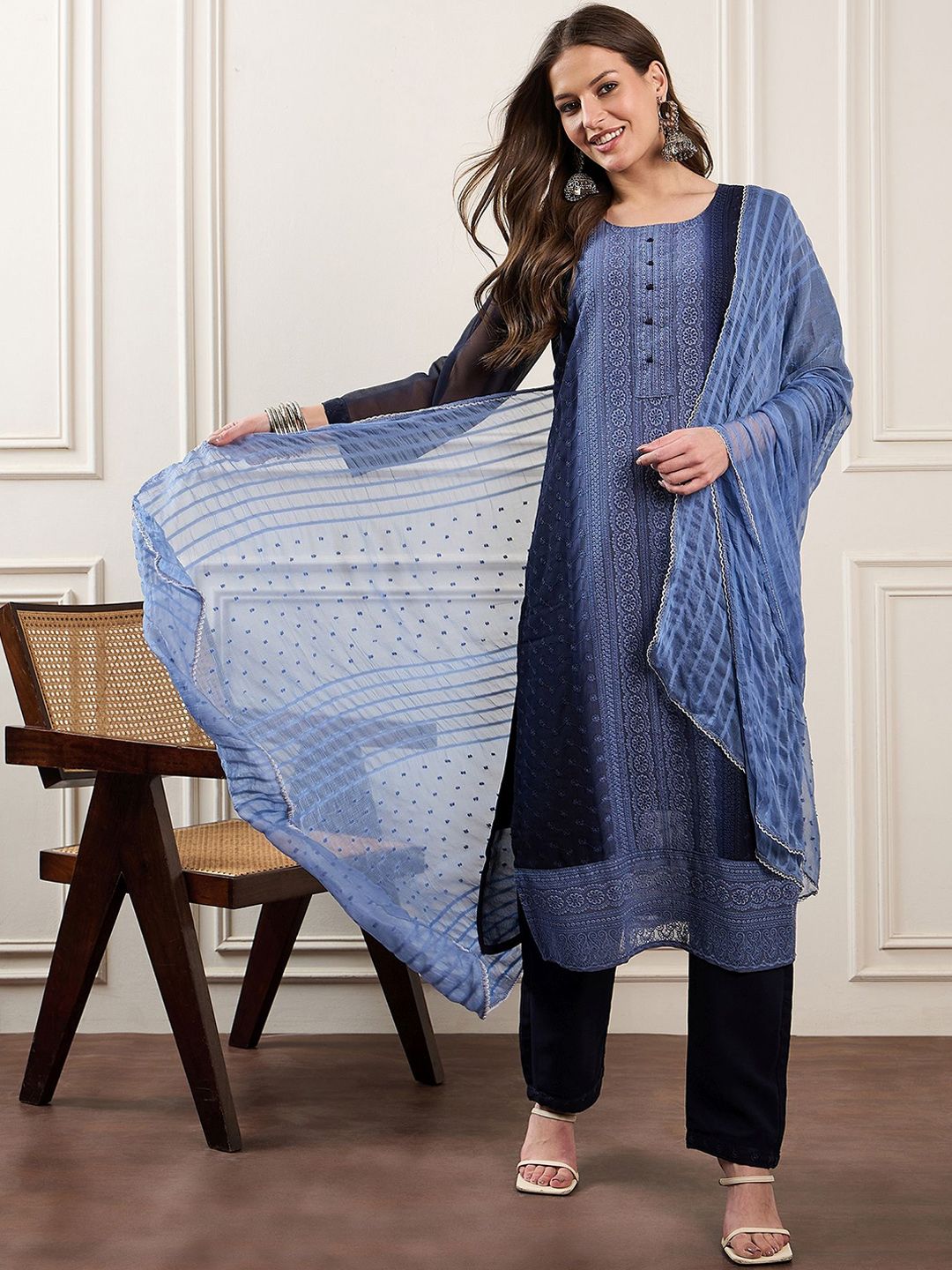 Dhiyona PD Women Embroidered Ombre & Schiffli Straight Kurta With Trousers And Dupatta