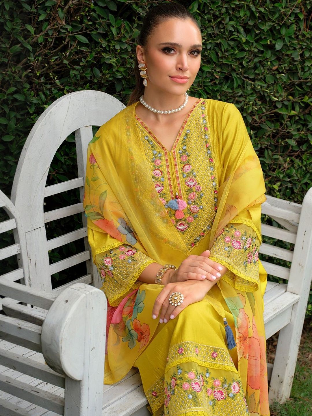 Women Floral Embroidered Kurta with Trousers & Dupatta