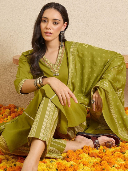 Women Ethnic Motifs Regular Thread Work Pure Cotton Kurta with Trousers & With Dupatta