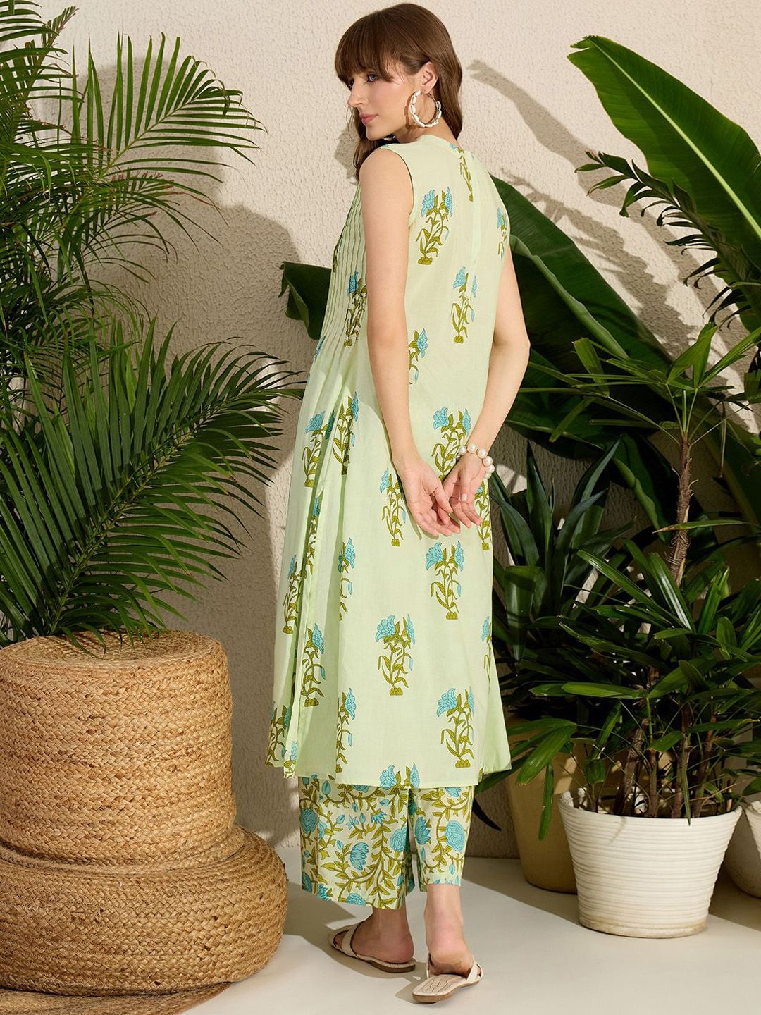 Dhiyona IE Printed Round Neck A-Line Pure Cotton Kurta With Pants