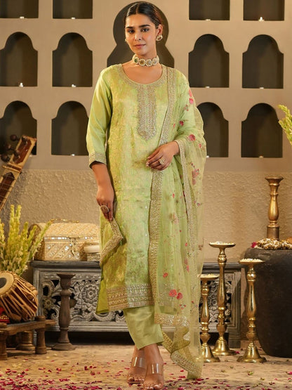 Women Ethnic Motifs Kurta with Trousers & Dupatta