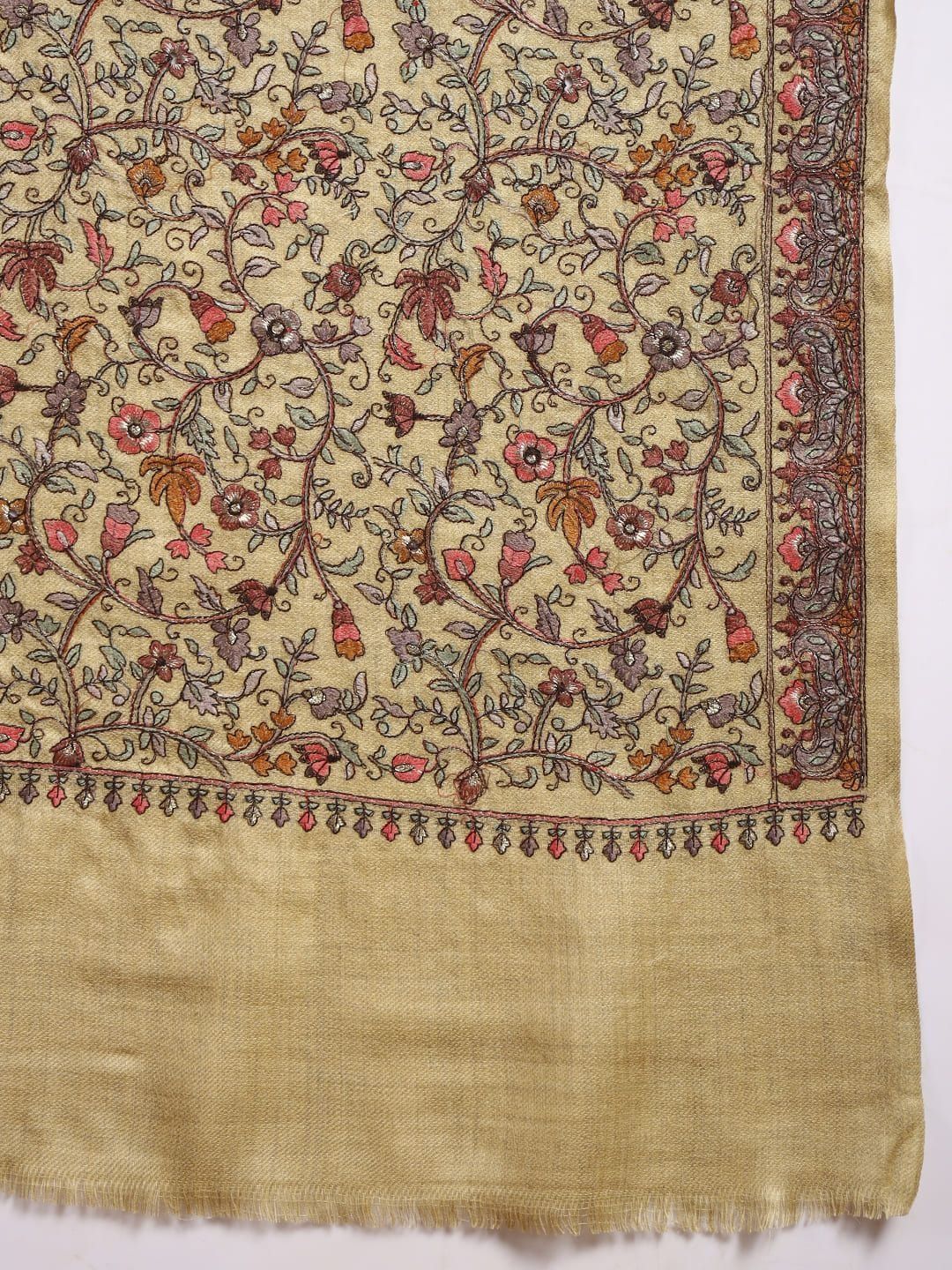 Dhiyona PA Women Floral Embroidered Shawl