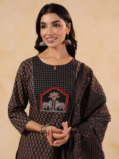 Ethnic Motifs Printed Pure Cotton Straight Kurta With Trousers & Dupatta