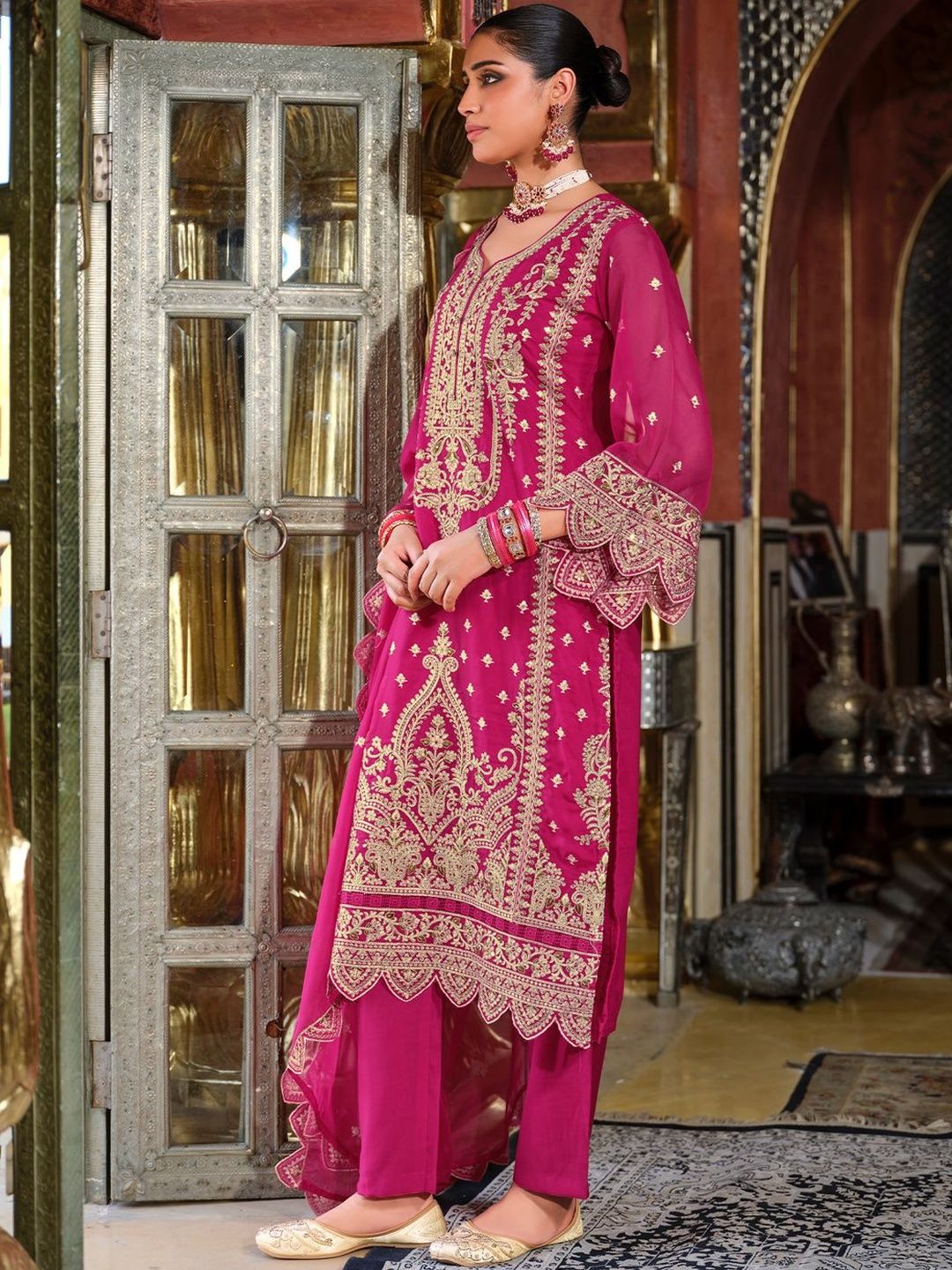 Ethnic Motifs Embroidered Zari V-Neck Straight Kurta & Palazzos With Dupatta