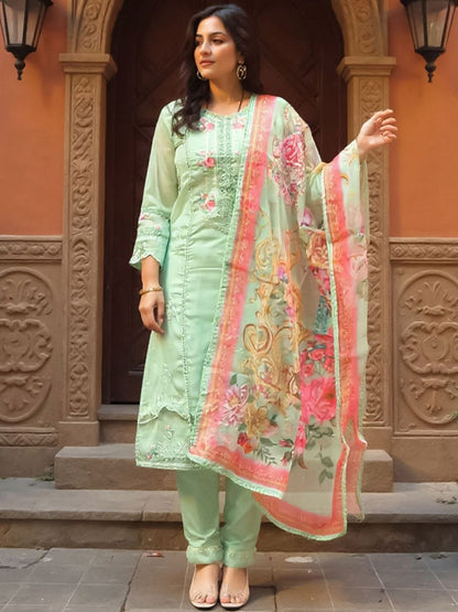 Women Floral Embroidered Regular Thread Work Kurta with Trousers & Dupatta