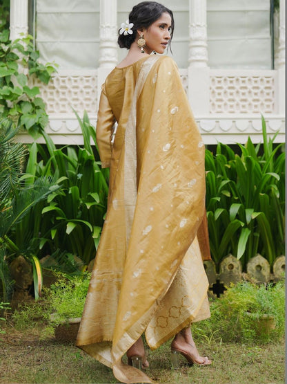 Women Ethnic Motifs Regular Kurta with Trousers & With Dupatta